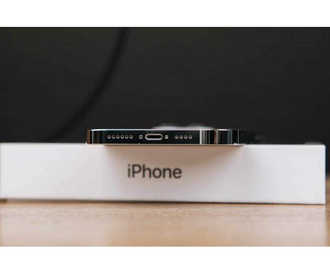 Apple iPhone 15 Pro Max 256GB eSIM White Titanium (MU673) б/у